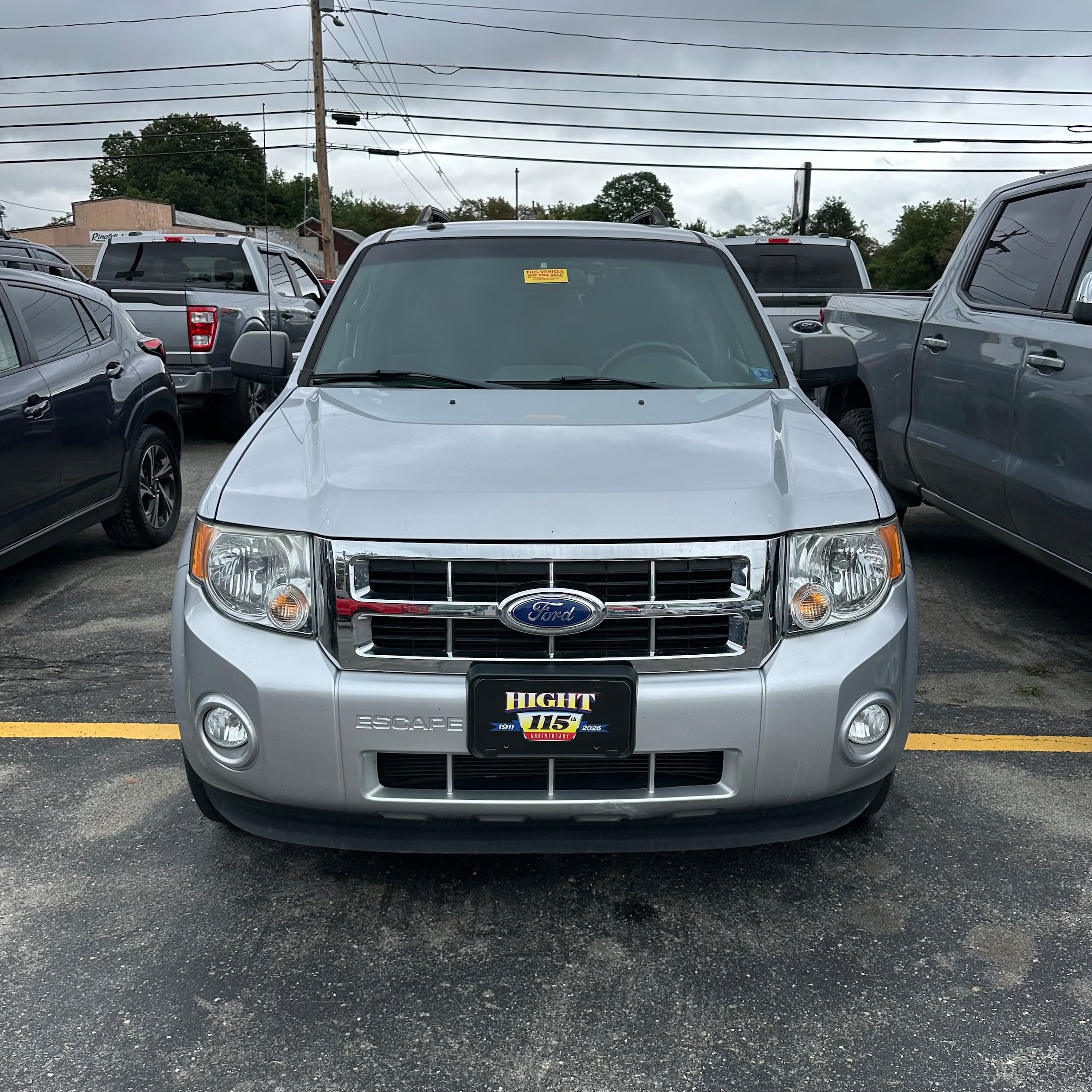 Used 2011 Ford Escape XLT AWD/4WD image 2