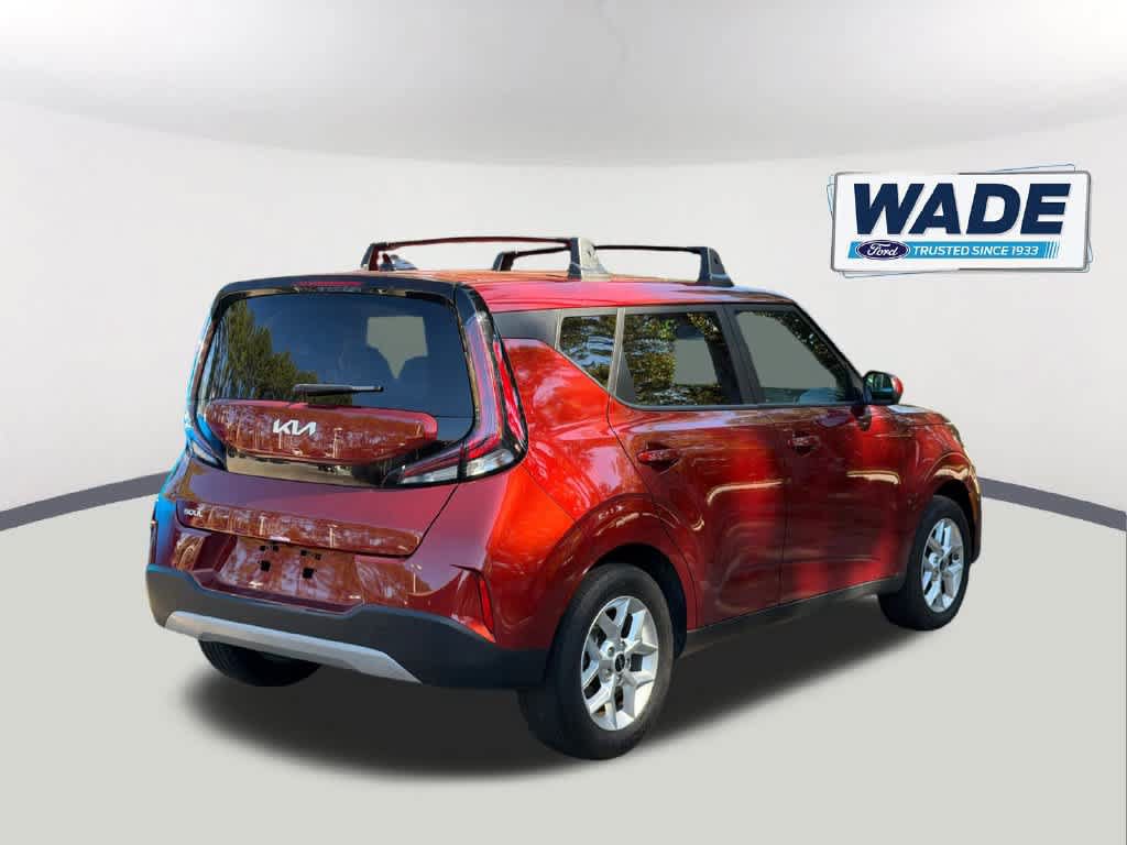 Used 2025 Kia Soul LX w/ LX Technology Package FWD image 5