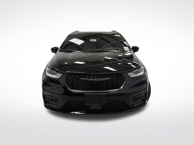 New 2026 Chrysler Pacifica Limited w/ S Appearance Package image 12