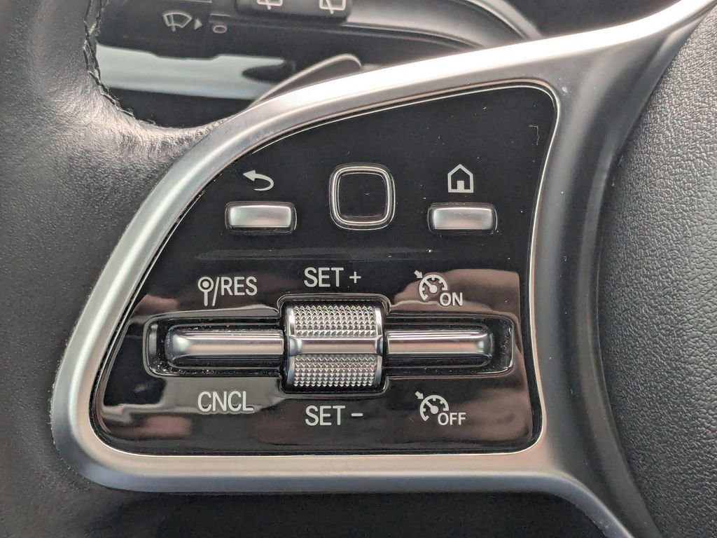 Certified 2022 Mercedes-Benz GLA 250 4MATIC image 21