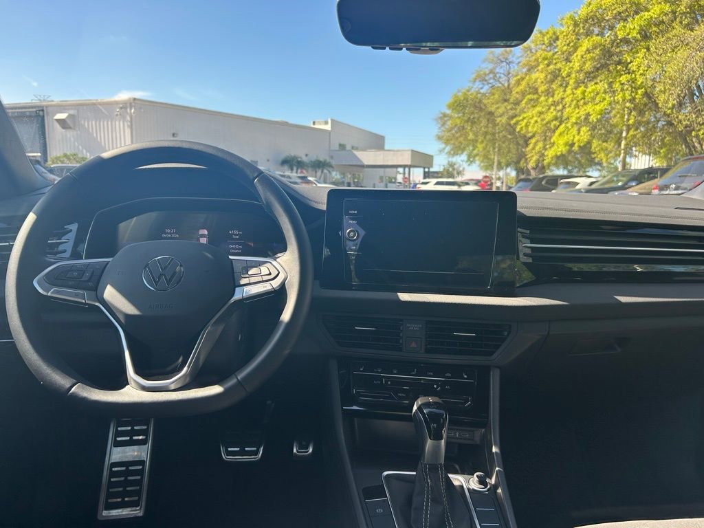 Used 2025 Volkswagen Jetta Sport image 44