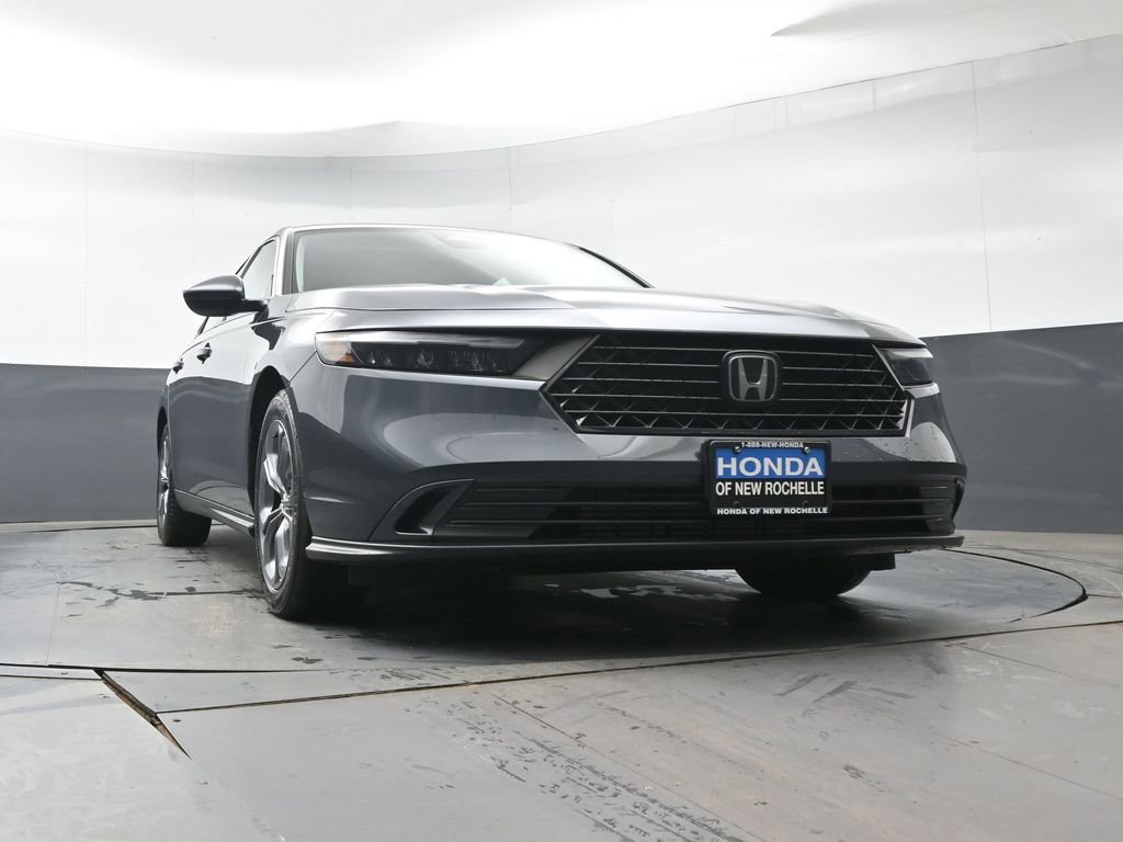Used 2023 Honda Accord EX image 33