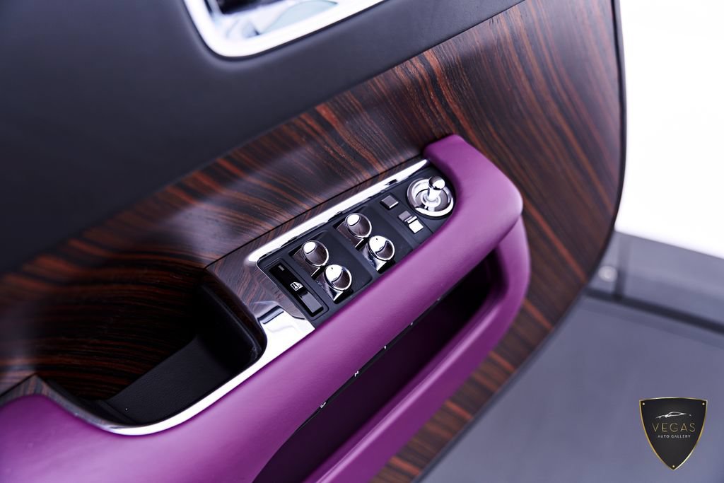 Used 2017 Rolls-Royce Wraith RWD image 41