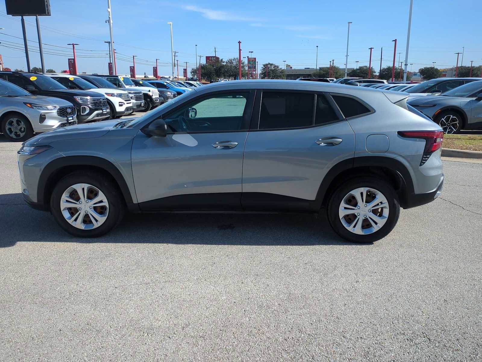 Used 2024 Chevrolet Trax LS image 5