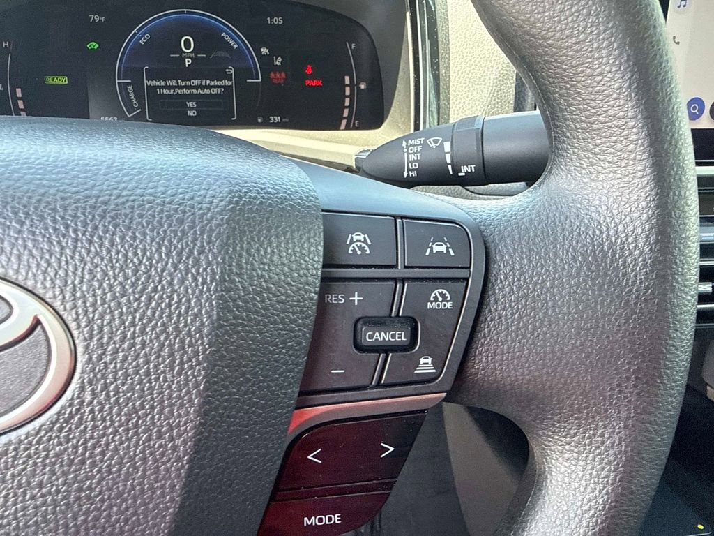 Used 2025 Toyota Camry LE w/ Convenience Package image 28