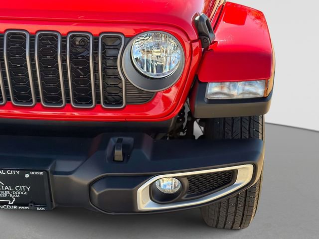Used 2024 Jeep Gladiator Sport image 8