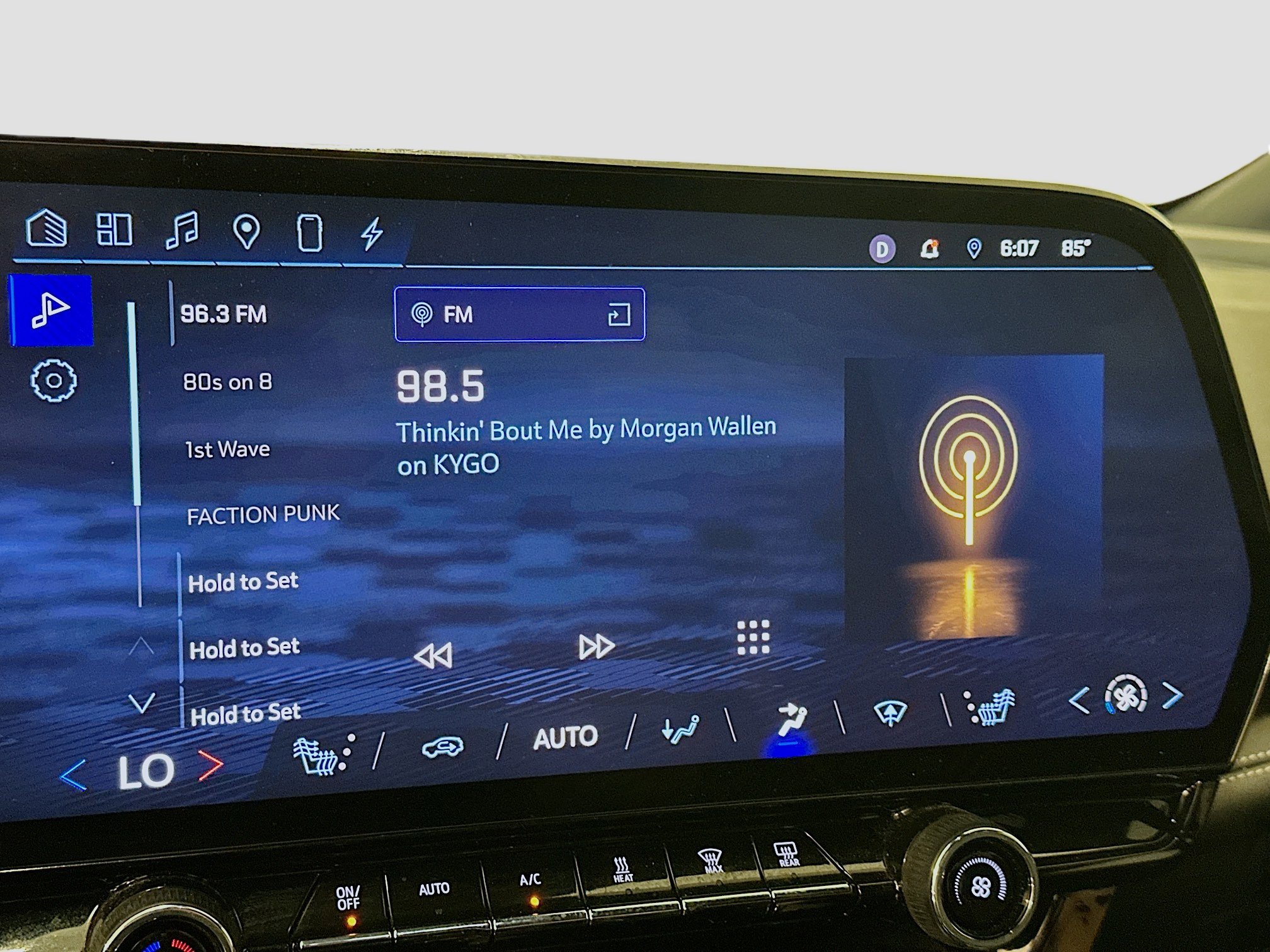 Used 2024 Chevrolet Blazer EV LT image 21