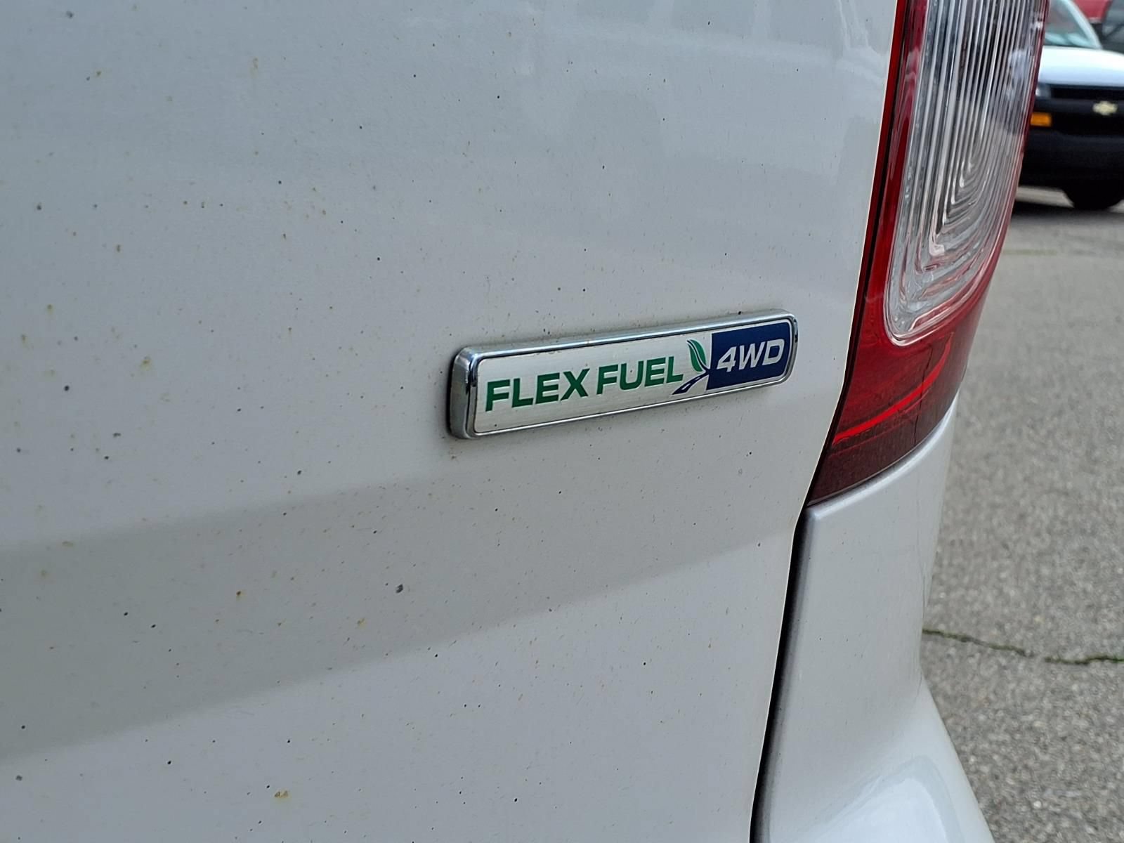 Used 2013 Ford Explorer XLT AWD/4WD image 9