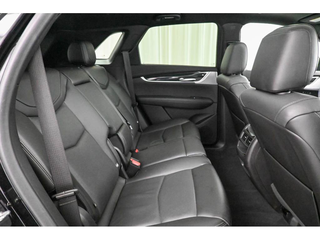 Certified 2022 Cadillac XT5 Premium Luxury image 18