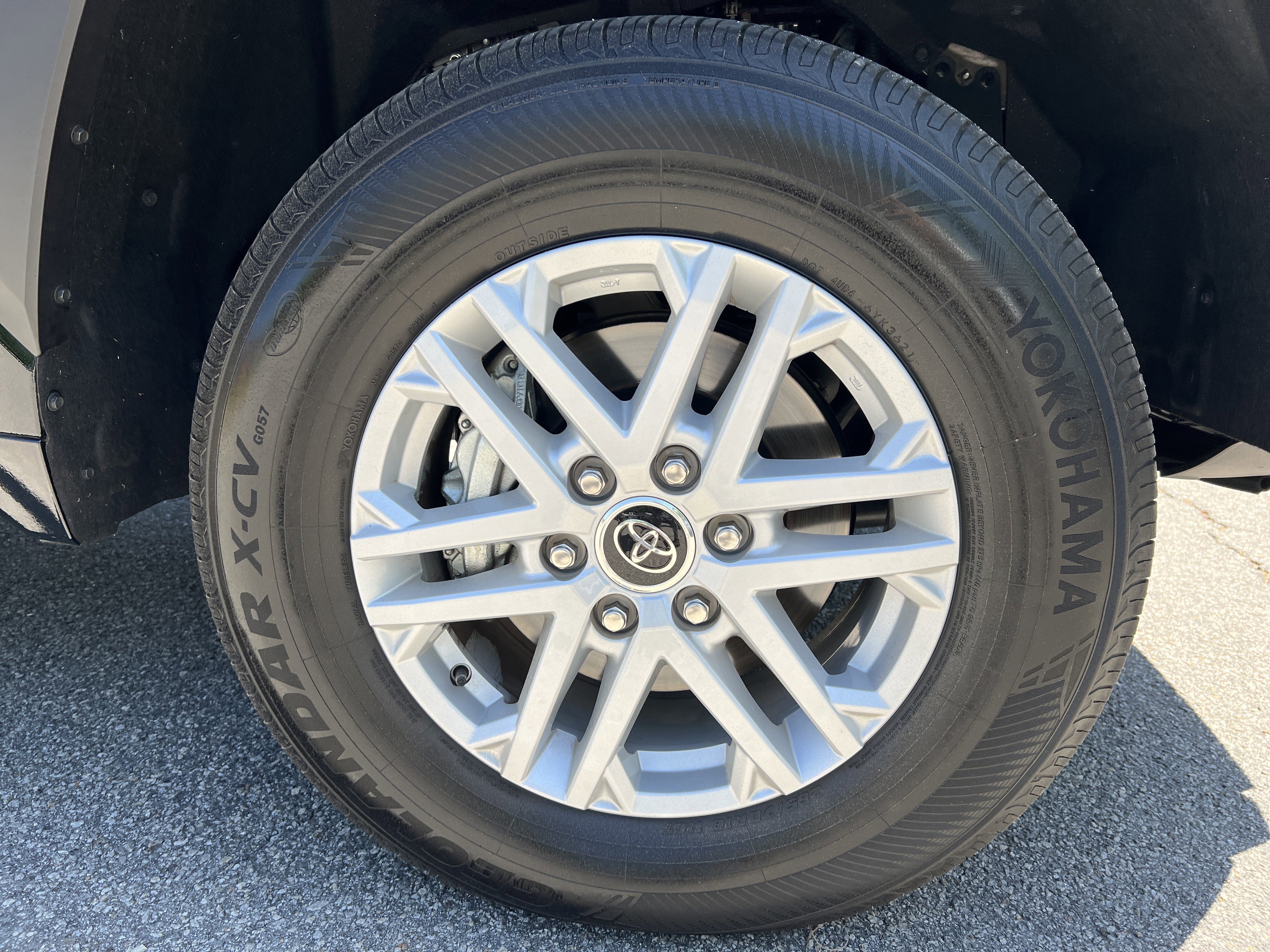 Used 2022 Toyota Tundra SR5 AWD/4WD image 24