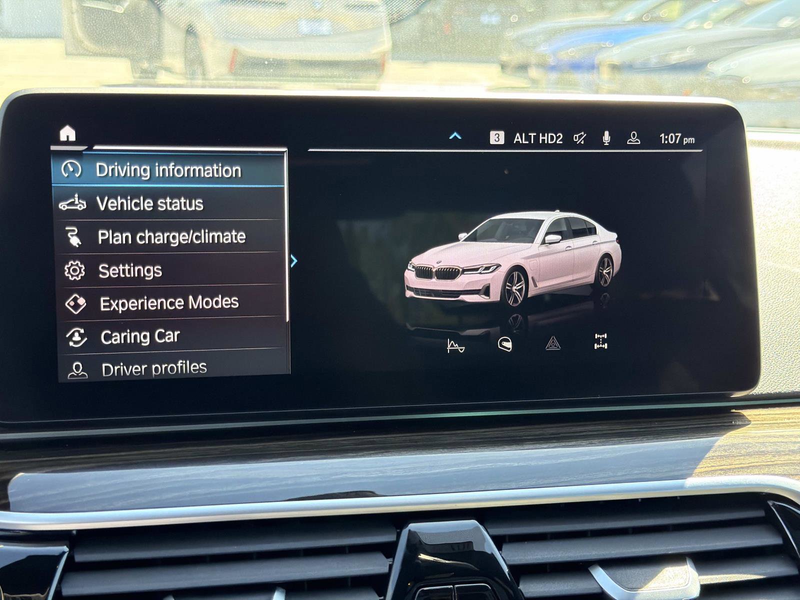 Used 2023 BMW 530e w/ Convenience Package image 18