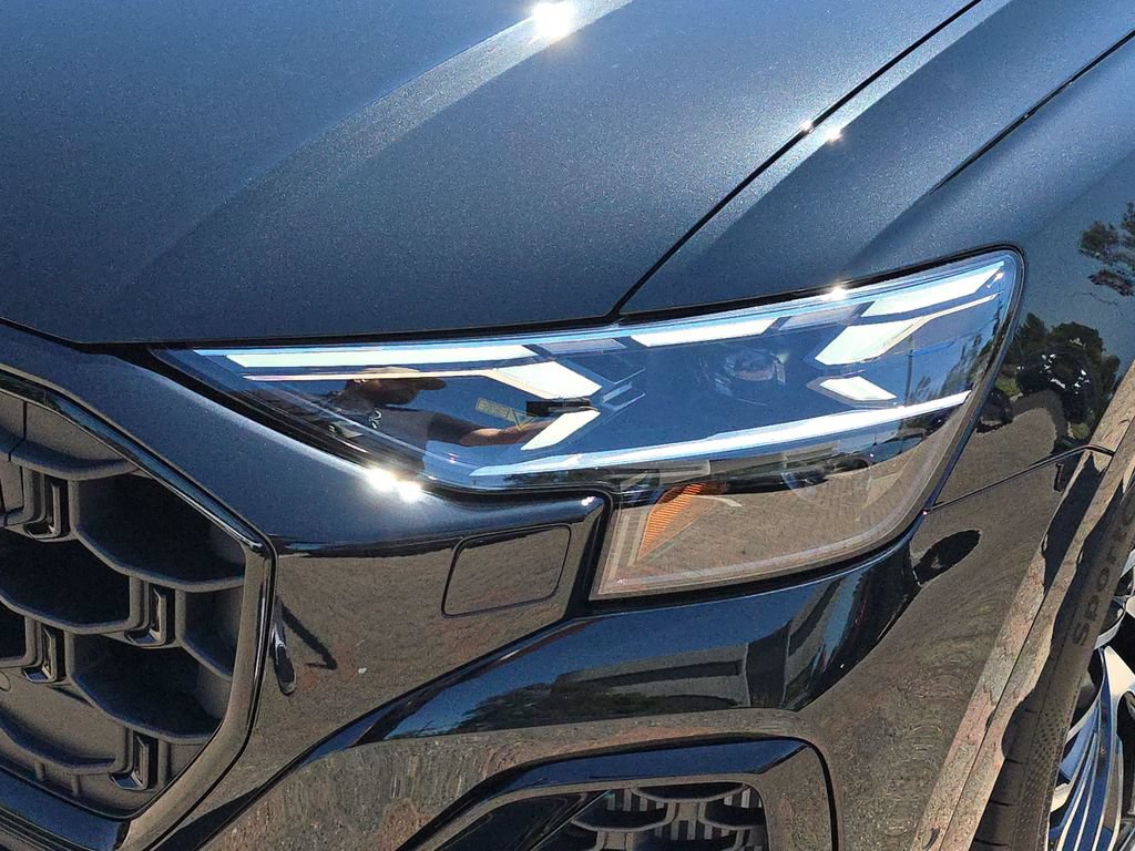 New 2026 Audi SQ8 Prestige AWD/4WD image 33