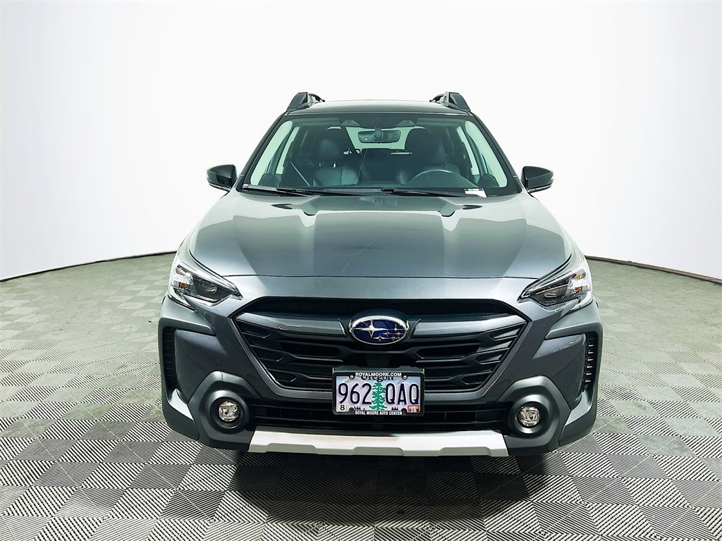 Certified 2025 Subaru Outback Limited image 3