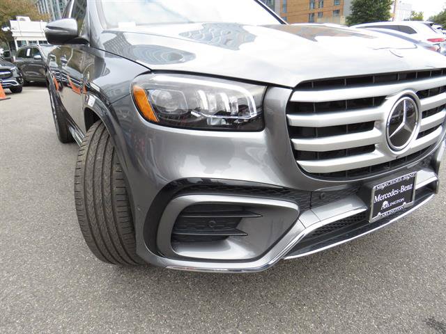 Used 2025 Mercedes-Benz GLS 450 4MATIC image 31