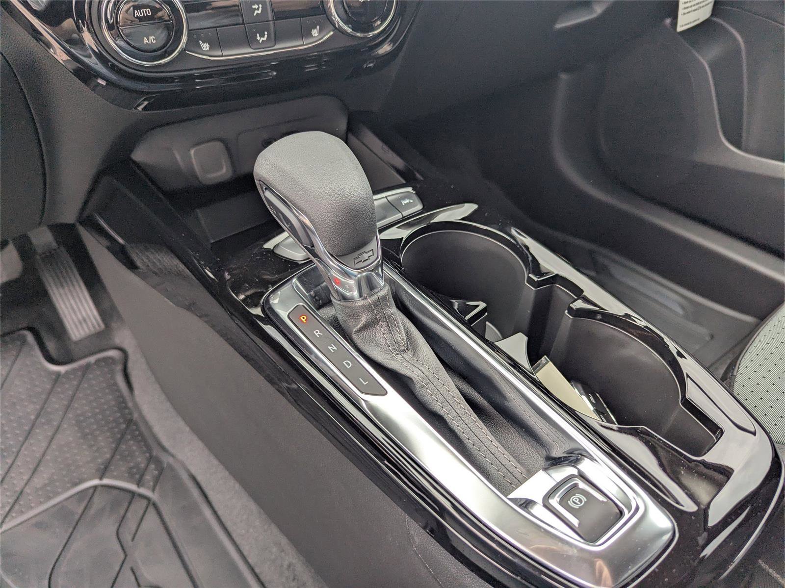 New 2026 Chevrolet Trax LT w/ Driver Confidence Package image 17