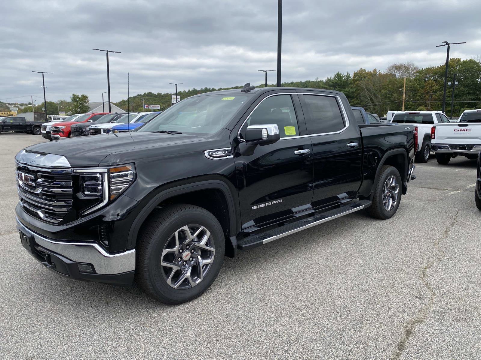 New 2026 GMC Sierra 1500 SLT w/ SLT Premium Package image 1