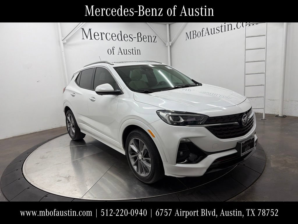Used 2020 Buick Encore GX Essence w/ Experience Buick Package FWD image 1