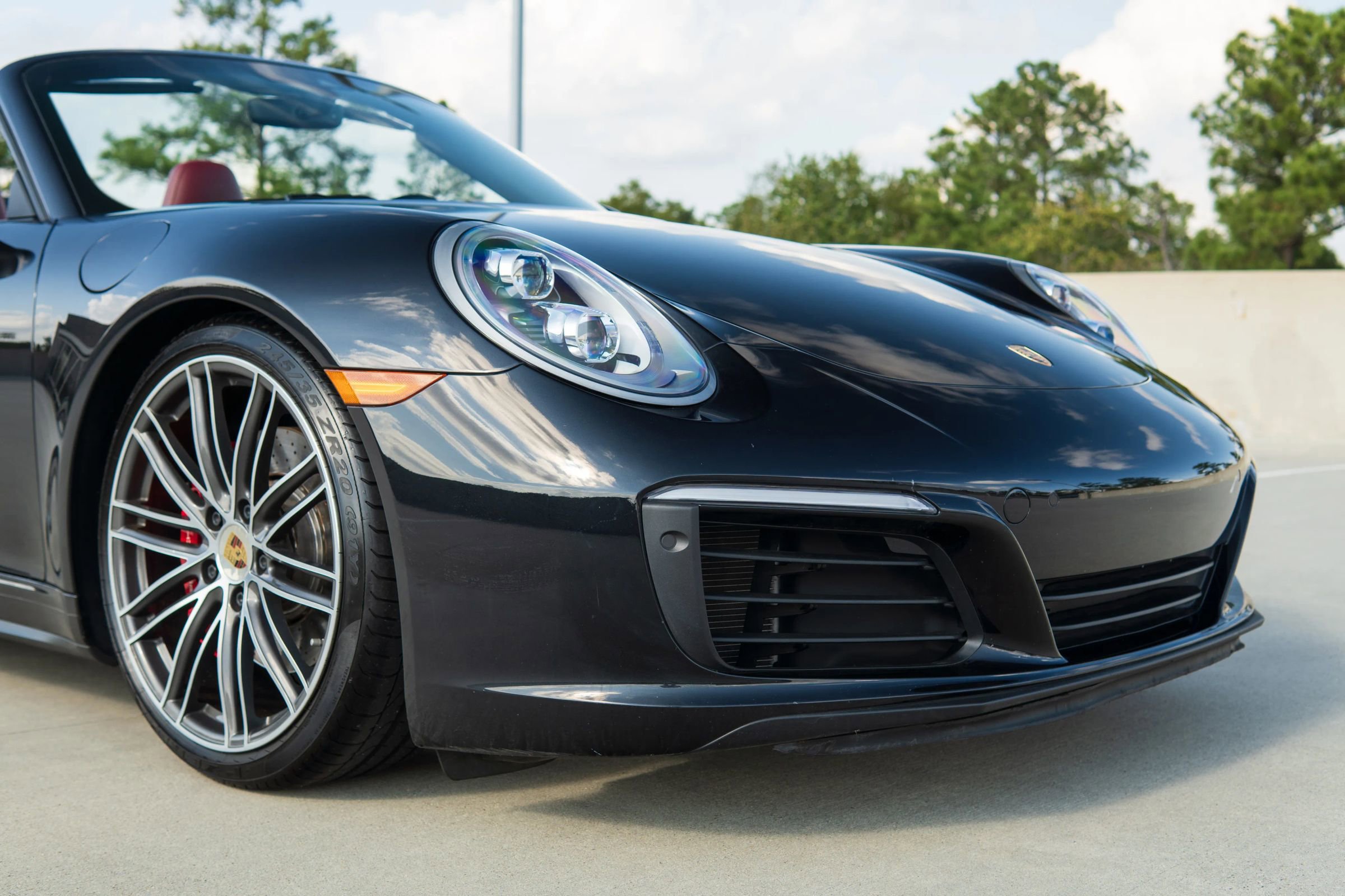 Used 2018 Porsche 911 Carrera 4S image 35
