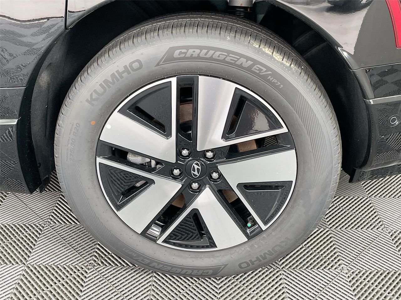 New 2026 Hyundai Ioniq 9 SEL AWD/4WD image 8