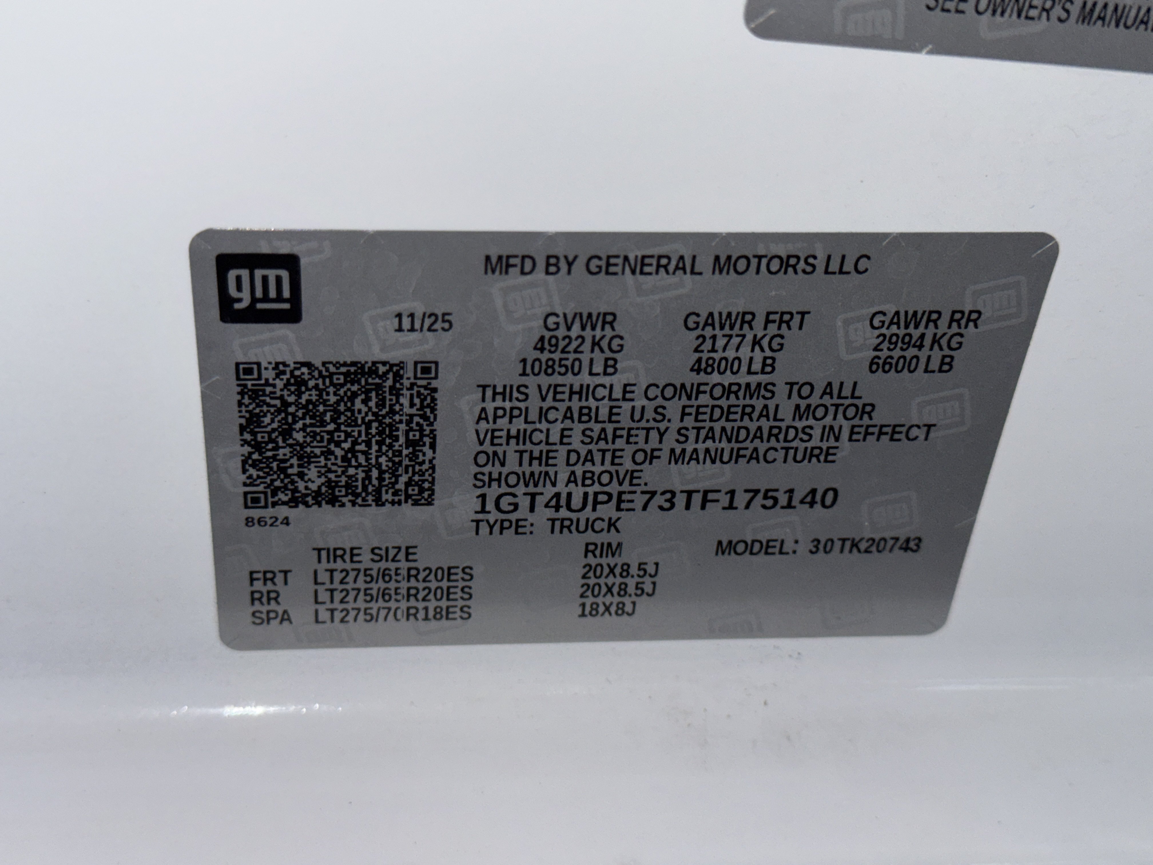 Used 2026 GMC Sierra 2500 AT4 w/ AT4 Premium Plus Package AWD/4WD image 44