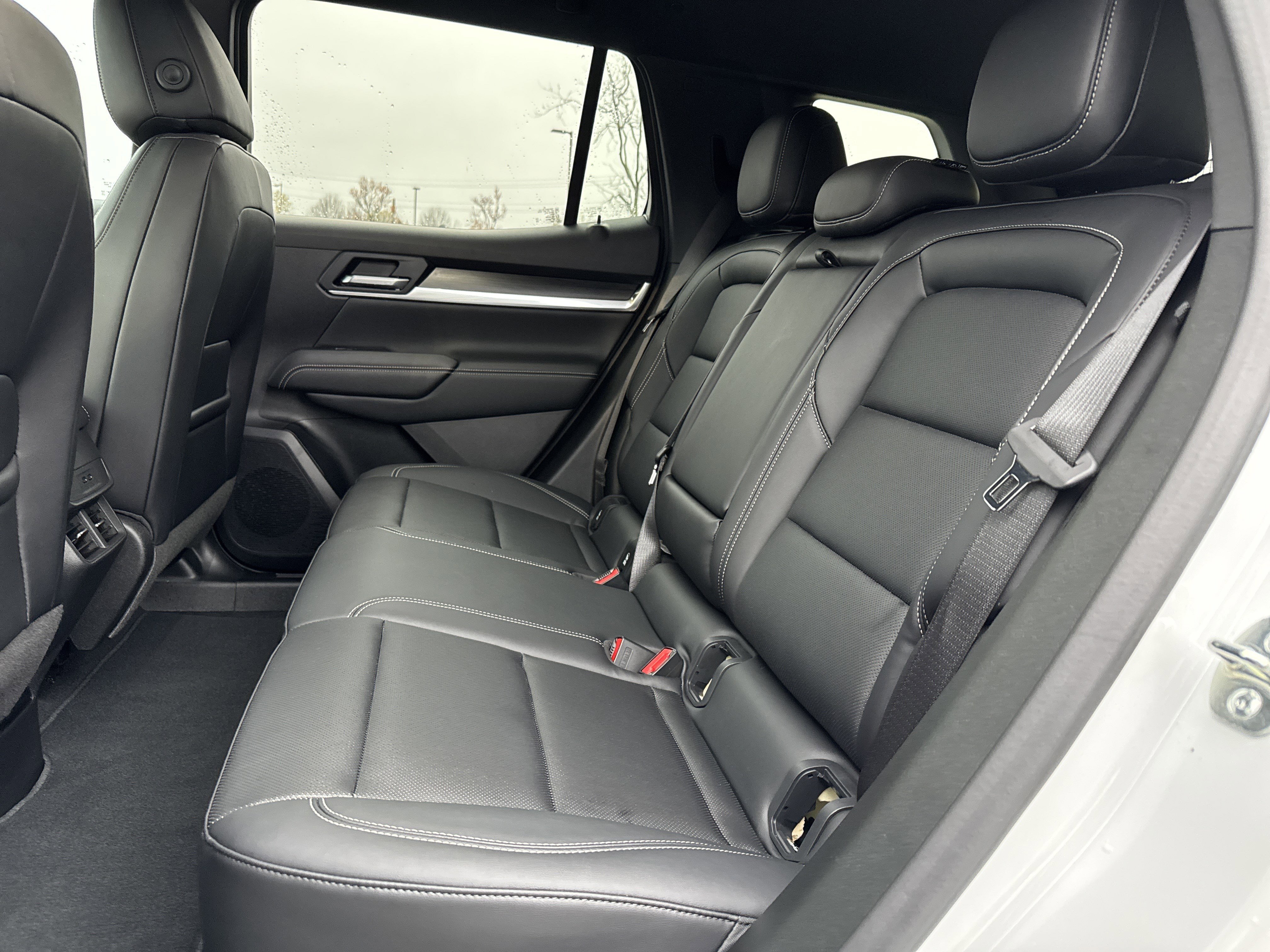 Used 2026 GMC Terrain Elevation w/ Elevation Premium Package image 27