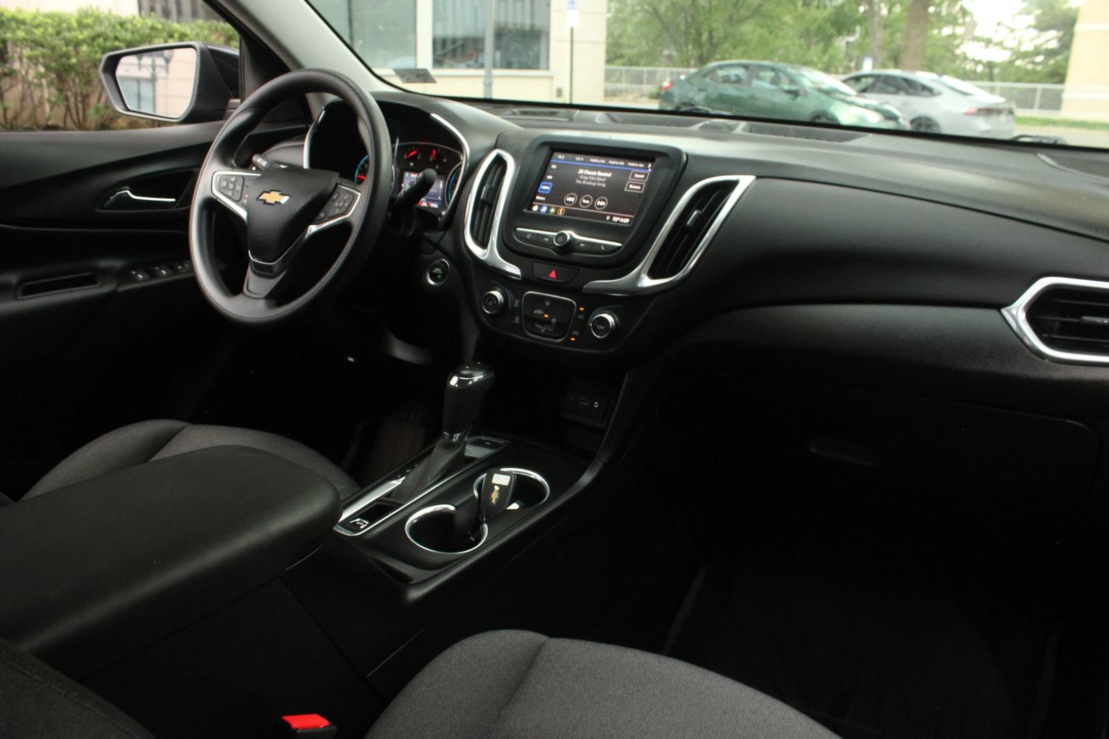 Used 2020 Chevrolet Equinox LT w/ LPO, Floor Liner Package AWD/4WD image 24