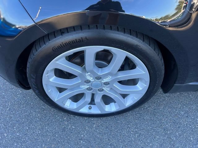 Used 2016 Land Rover Range Rover Sport SE AWD/4WD image 9
