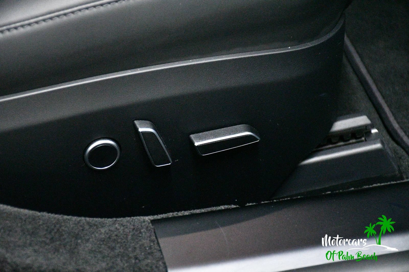 Used 2024 Tesla Model S AWD/4WD image 51
