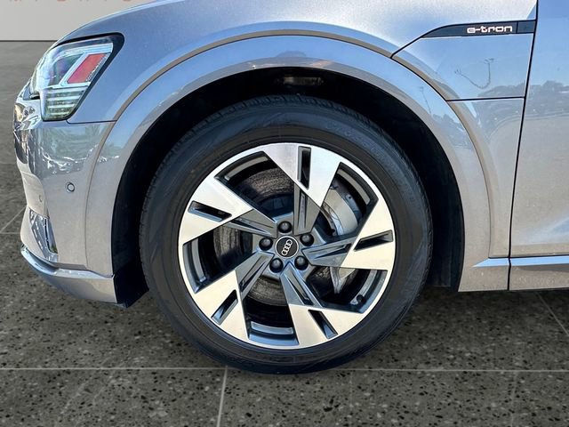 Used 2021 Audi e-tron Premium w/ Convenience Plus Package AWD/4WD image 14