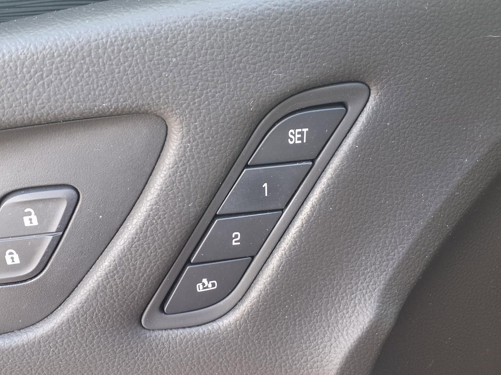 Used 2018 Buick Envision Essence image 13