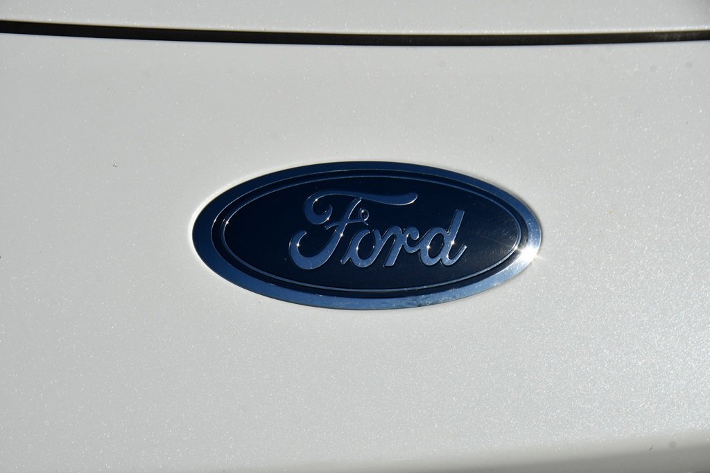 Used 2021 Ford Escape Titanium image 35
