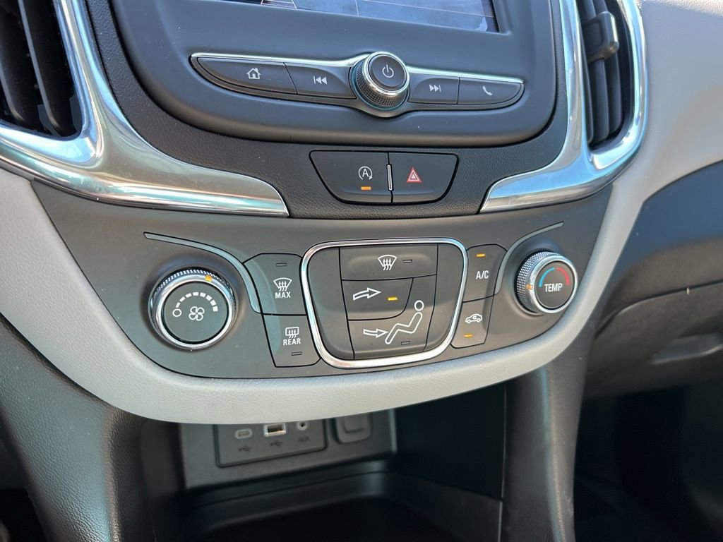 Used 2022 Chevrolet Equinox LS w/ LS Convenience Package image 29