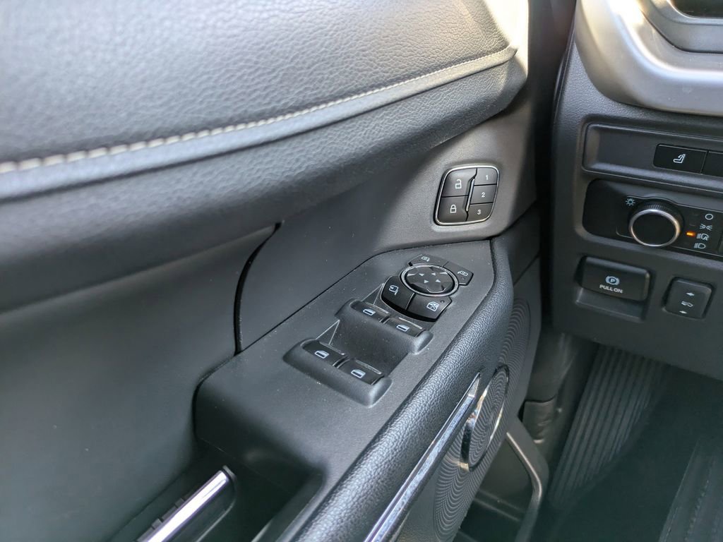 Used 2024 Ford Expedition Max XLT image 27