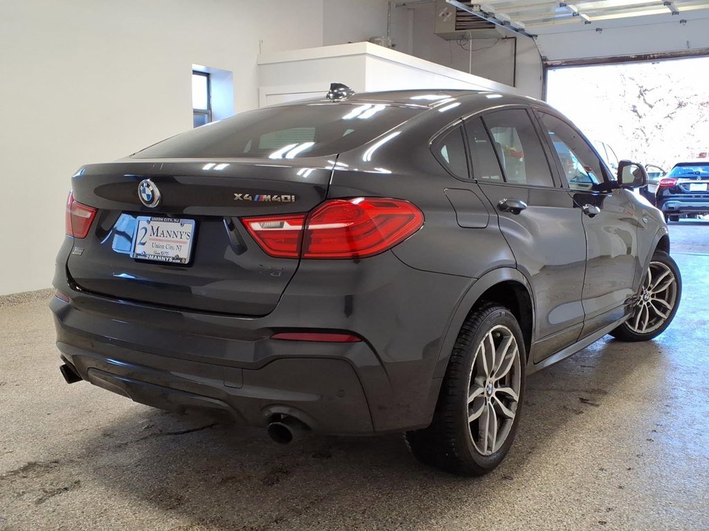 Used 2018 BMW X4 M40i image 4
