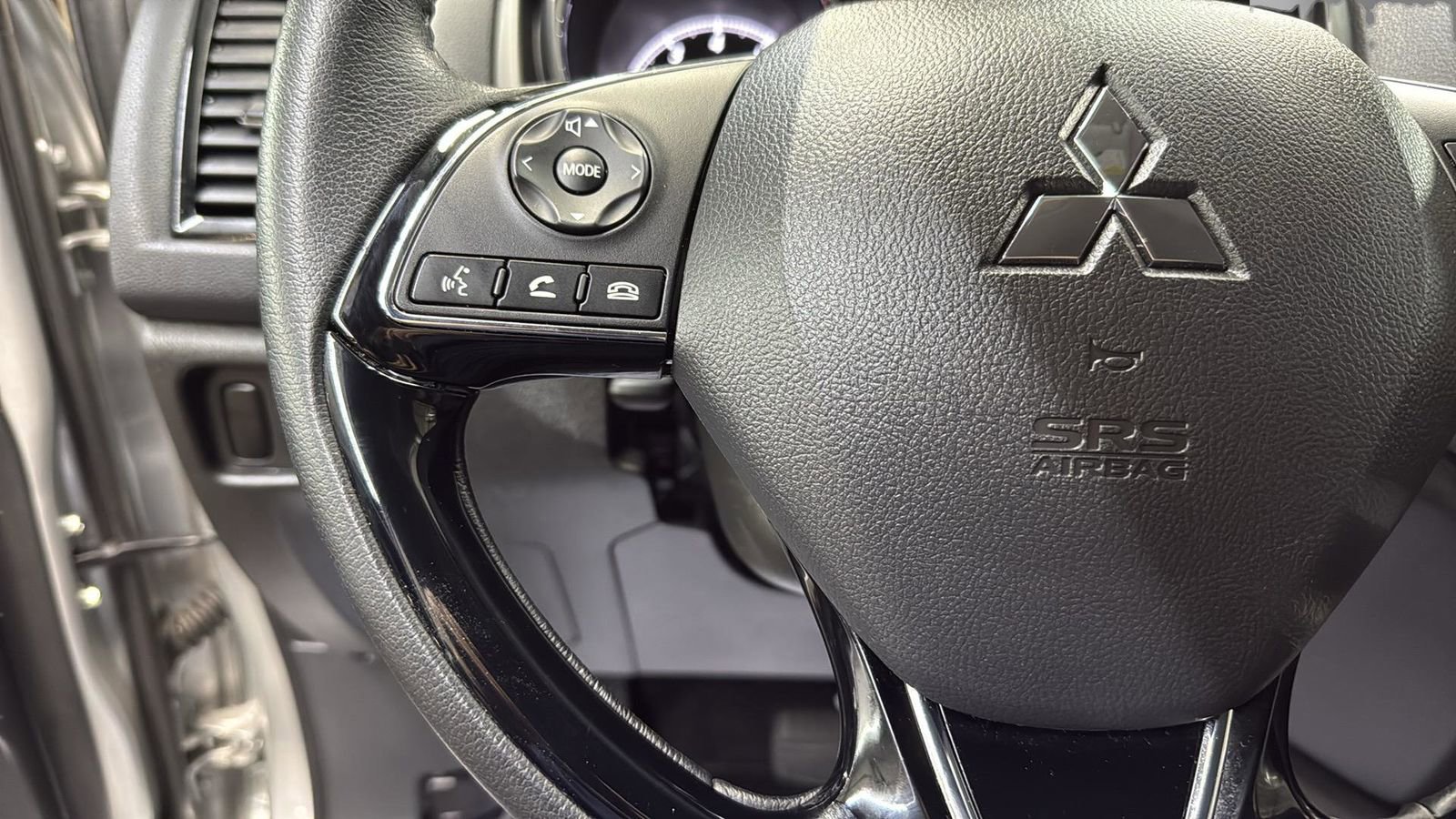 Used 2025 Mitsubishi Outlander Sport AWD image 17