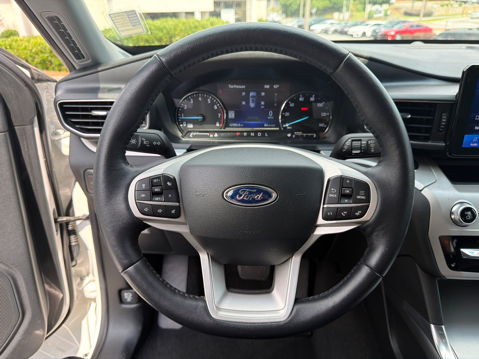 Used 2023 Ford Explorer XLT w/ Equipment Group 202A RWD image 25