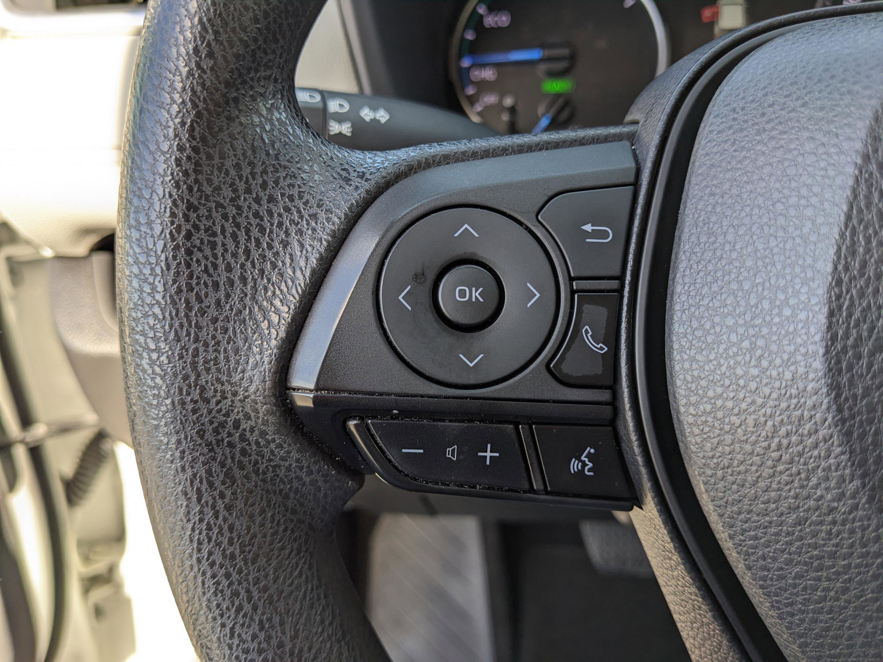 Used 2022 Toyota RAV4 XLE image 26