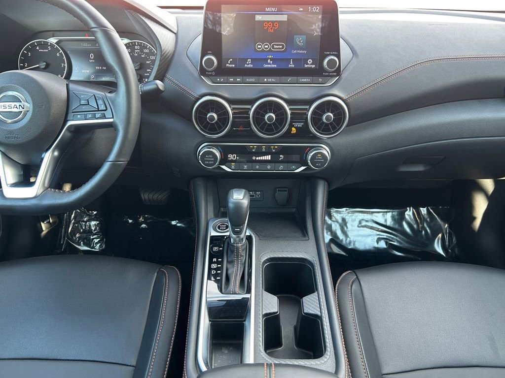 Used 2023 Nissan Sentra SR w/ SR Premium Package image 12