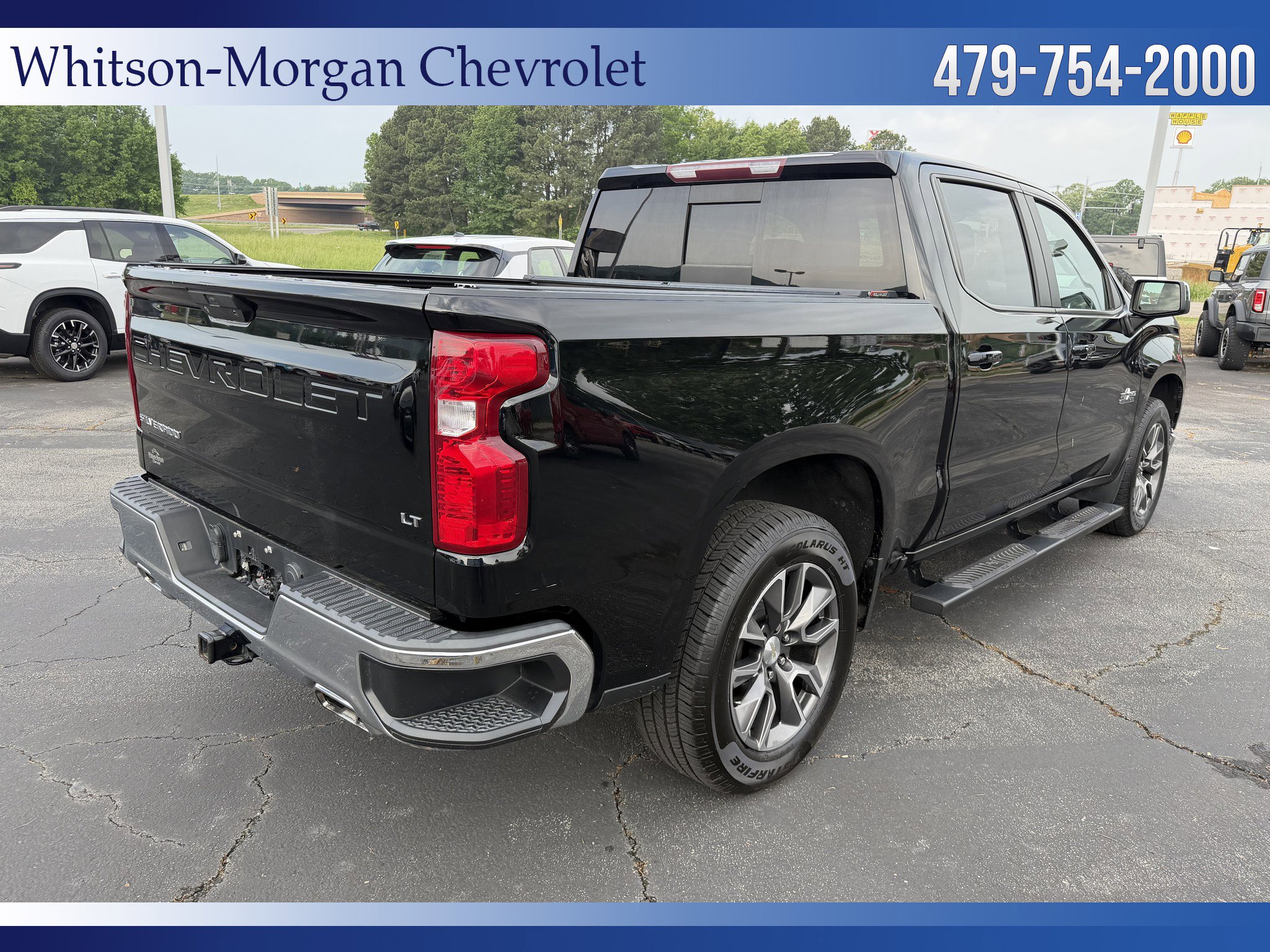 Used 2022 Chevrolet Silverado 1500 LT AWD/4WD image 5
