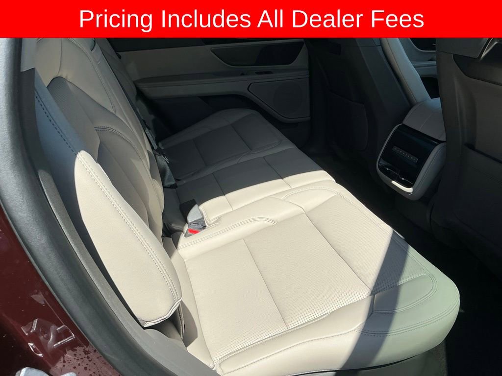Used 2024 Lincoln Nautilus Premier AWD/4WD image 20