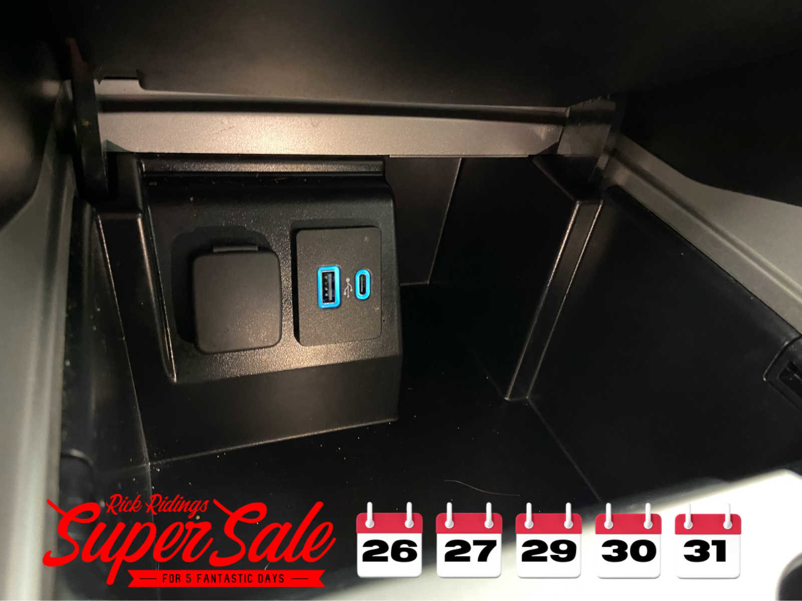 Used 2023 Ford Explorer XLT w/ Equipment Group 202A image 39