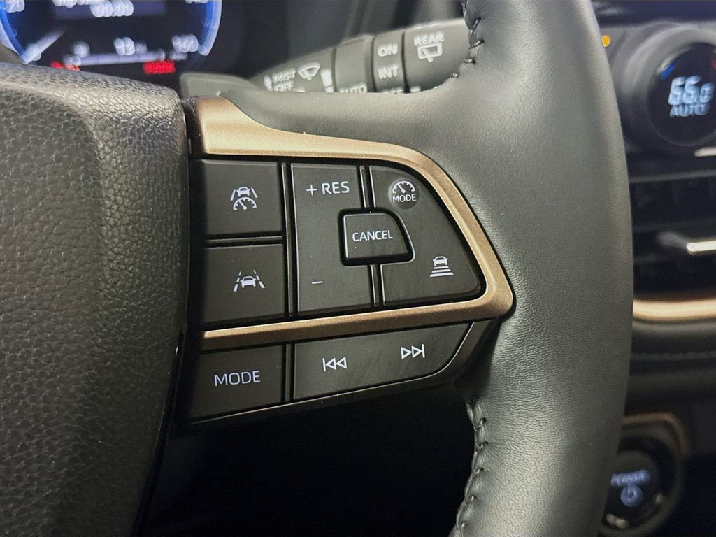 Used 2025 Toyota Grand Highlander MAX Platinum image 10