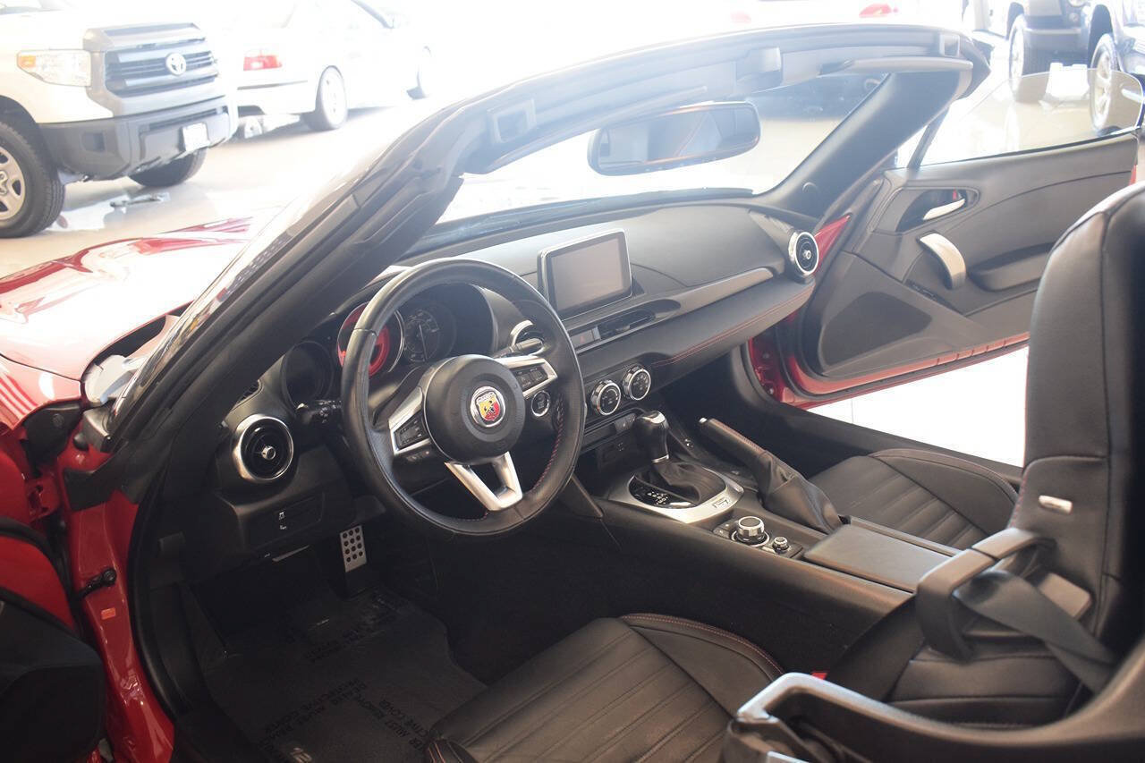 Used 2020 FIAT 124 Spider Abarth w/ Convenience Group RWD image 45