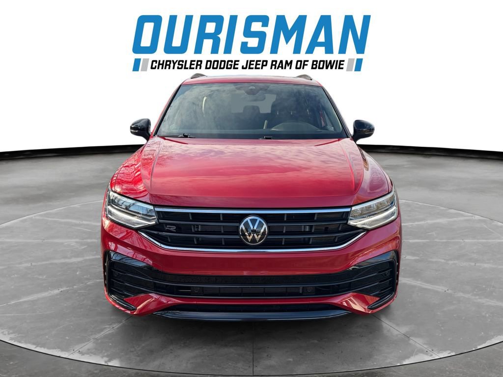 Used 2024 Volkswagen Tiguan SE R-Line image 8