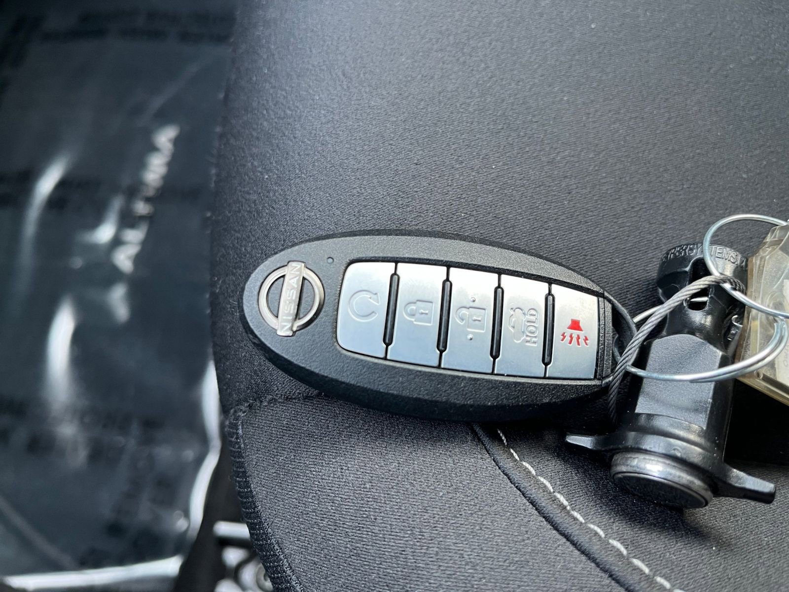 Used 2025 Nissan Altima 2.5 SV image 22