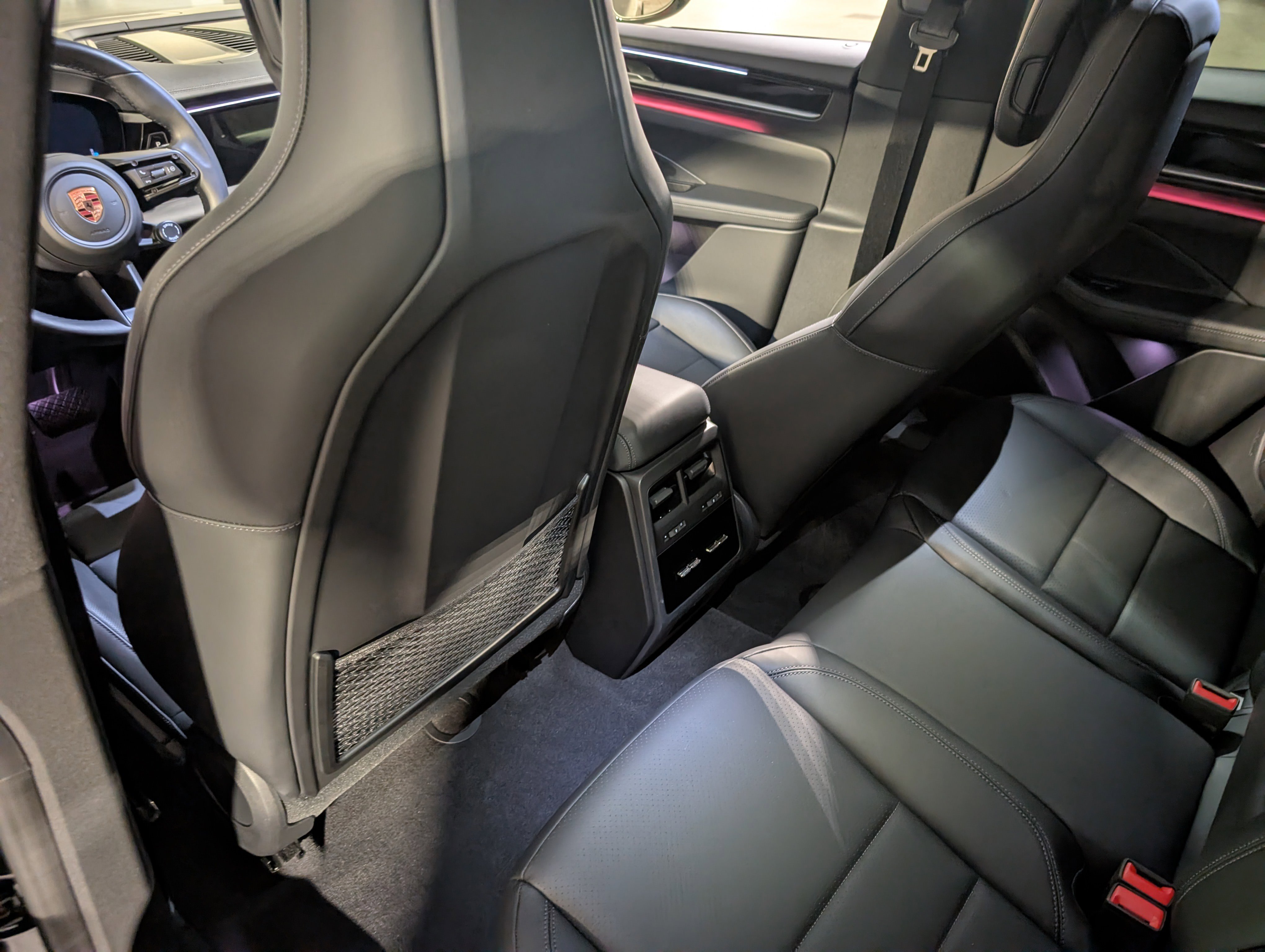 Used 2025 Porsche Macan 4 Electric image 21