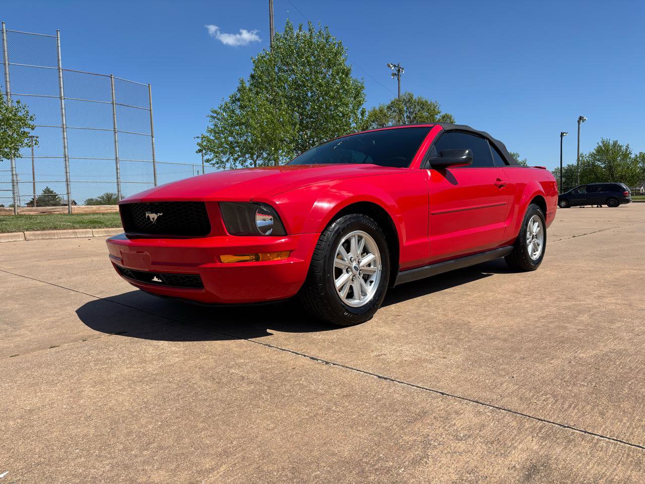Used 2007 Ford Mustang Premium RWD image 4