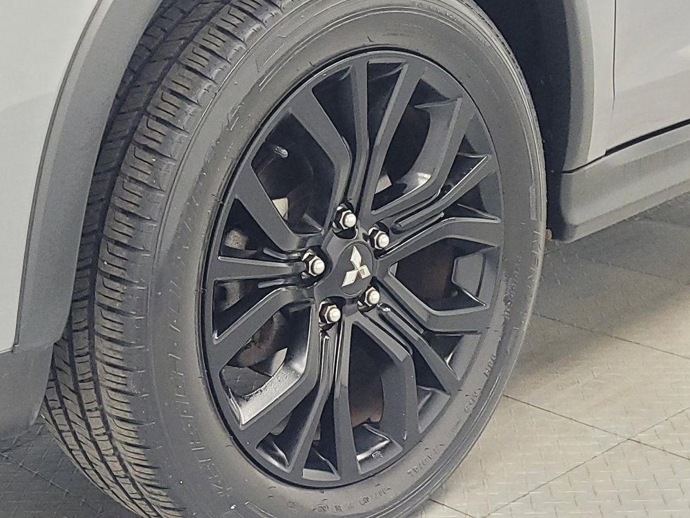 Used 2019 Mitsubishi Outlander Sport LE image 31