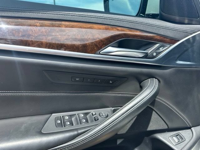 Used 2018 BMW 540i RWD image 3