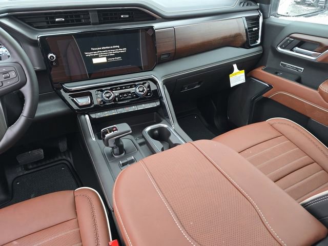 Used 2025 GMC Sierra 1500 Denali Ultimate image 10